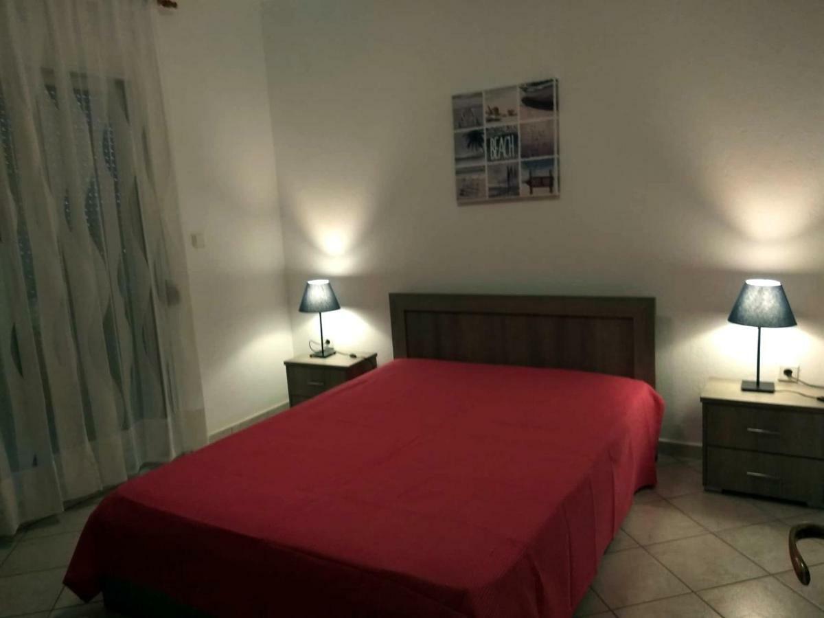 ניאה סקיוני Roses Rt Apartments Skioni I מראה חיצוני תמונה