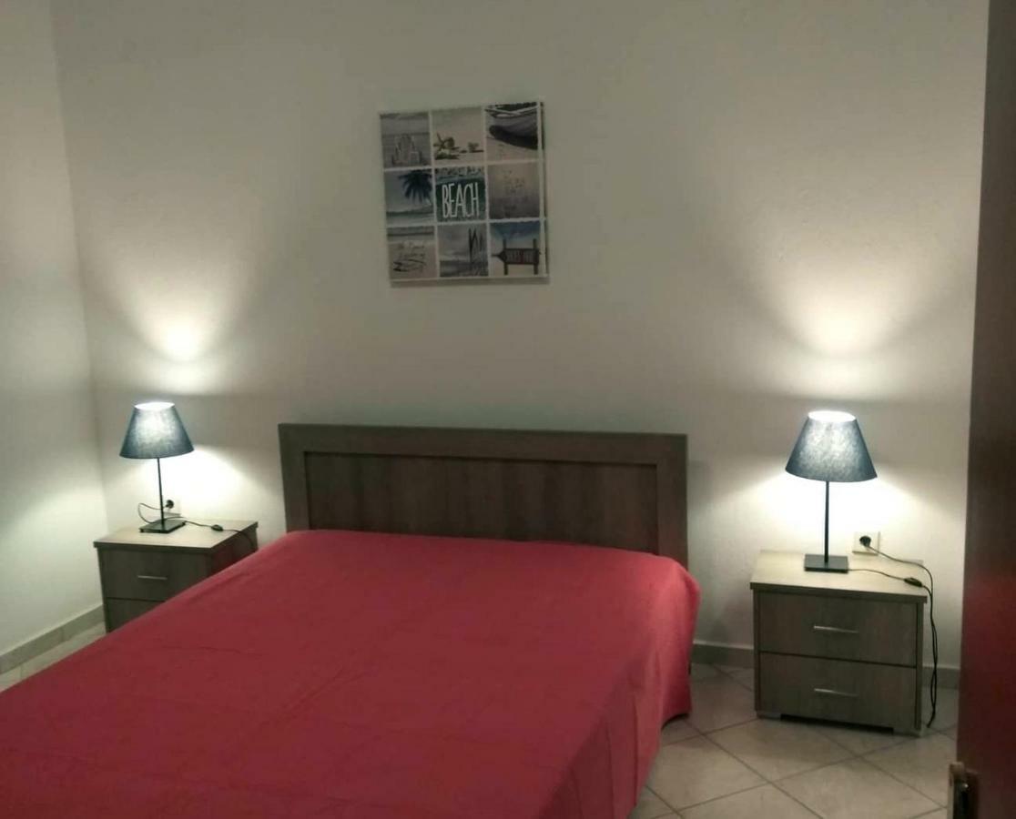 ניאה סקיוני Roses Rt Apartments Skioni I מראה חיצוני תמונה